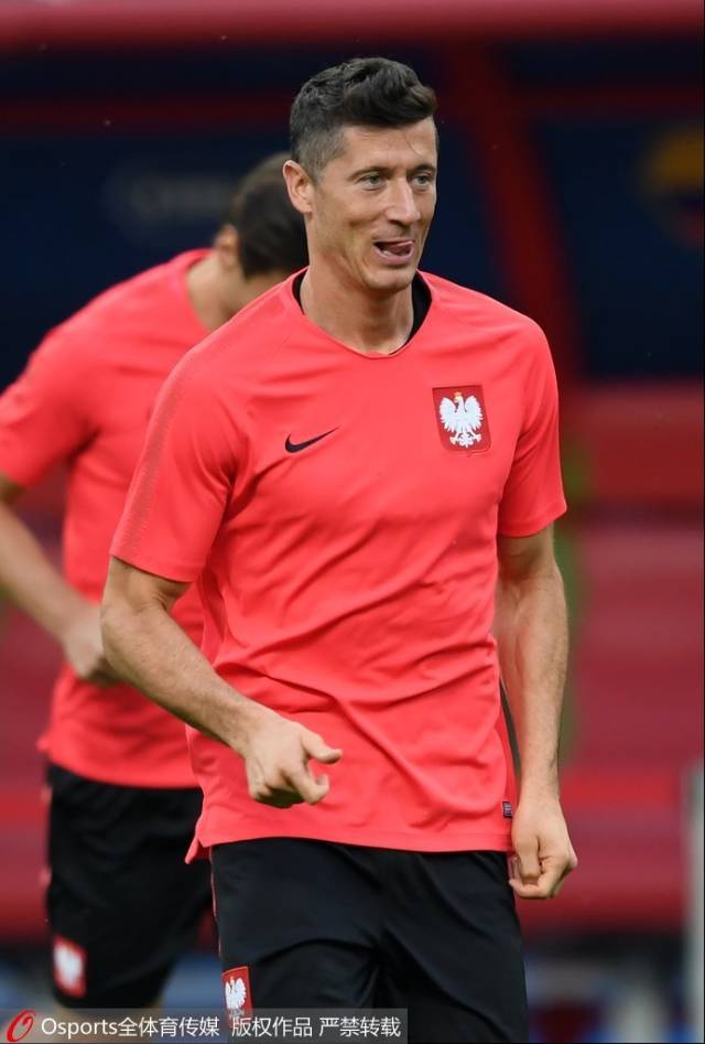 波兰队险胜日本队，王皓点燃赛场