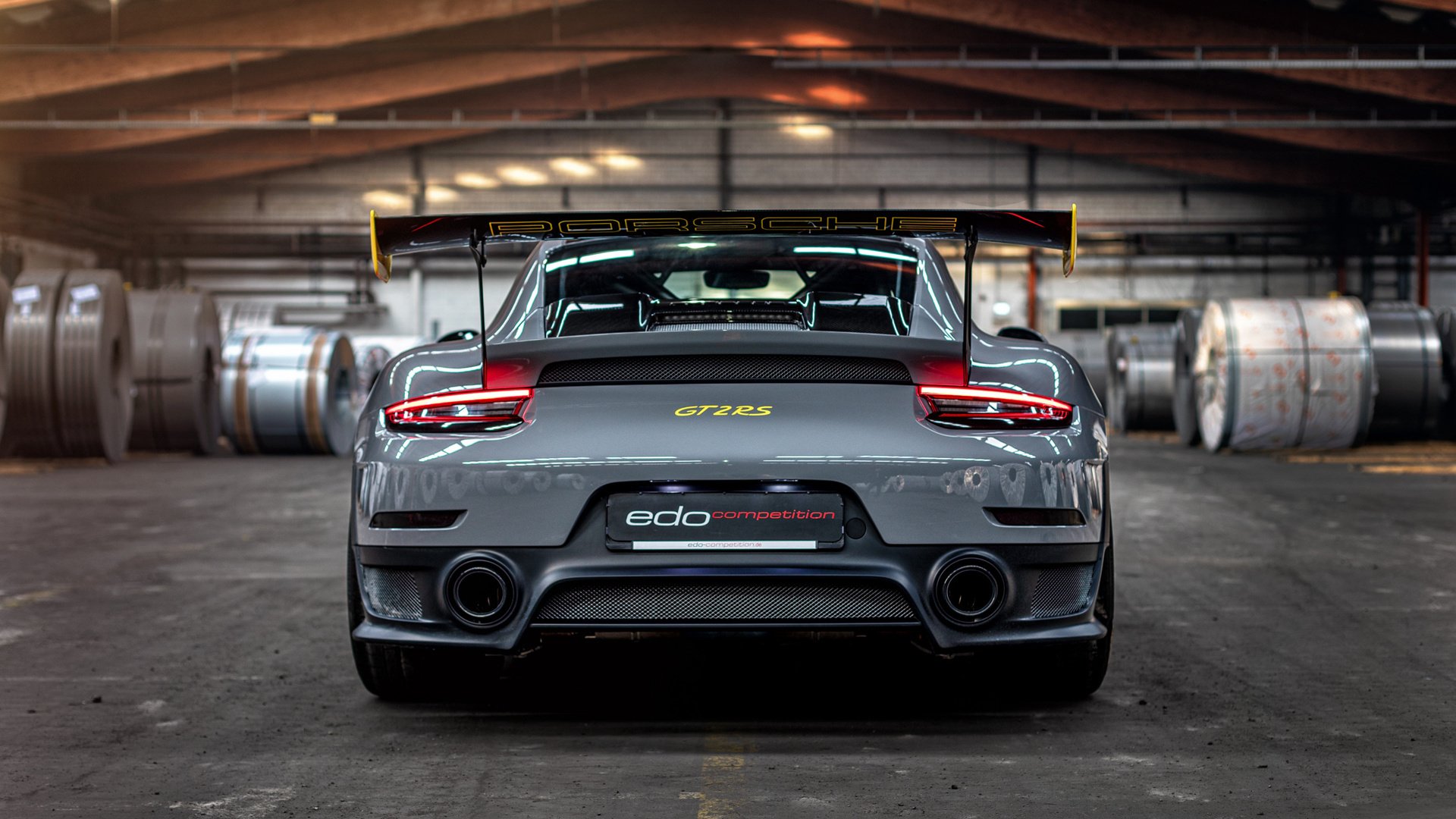 绿茵场外的雄鹿掀翻活塞，德甲争冠战的战术启示与竞技哲学